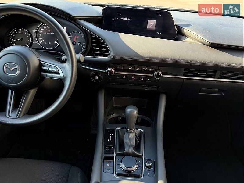 Седан Mazda 3 2019 в Львове