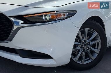 Седан Mazda 3 2023 в Рівному