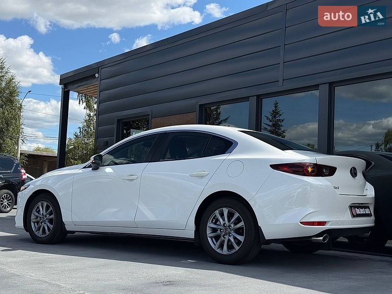 Седан Mazda 3 2023 в Рівному