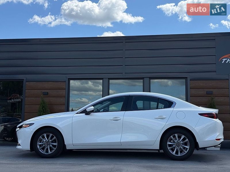 Седан Mazda 3 2023 в Рівному