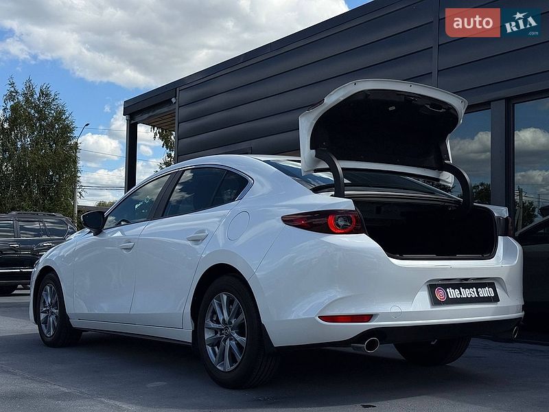 Седан Mazda 3 2023 в Рівному