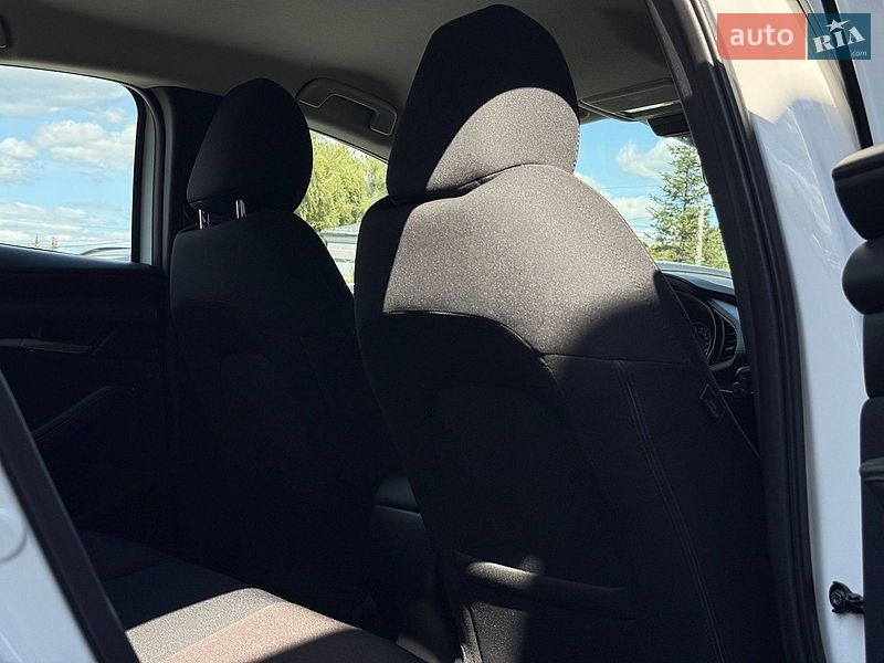 Седан Mazda 3 2023 в Рівному