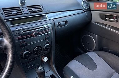 Седан Mazda 3 2007 в Києві