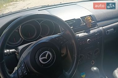 Хэтчбек Mazda 3 2004 в Ужгороде