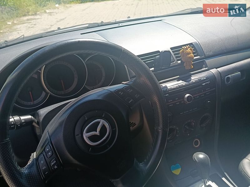 Хэтчбек Mazda 3 2004 в Ужгороде