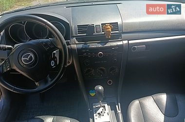Хэтчбек Mazda 3 2004 в Ужгороде