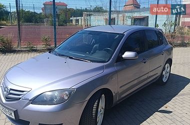 Mazda 3  2004