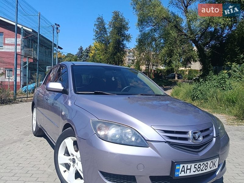 Хэтчбек Mazda 3 2004 в Ужгороде