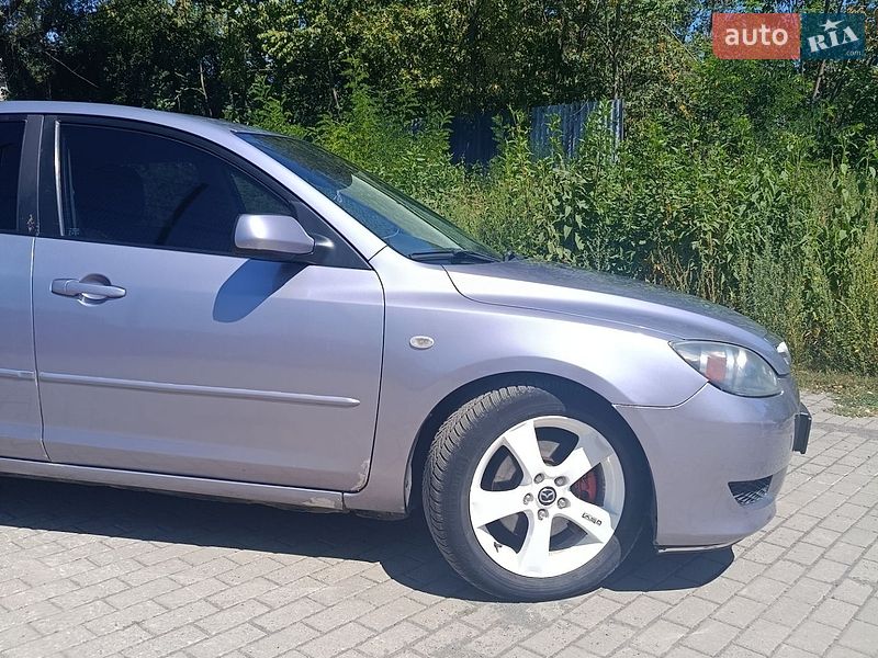 Хэтчбек Mazda 3 2004 в Ужгороде