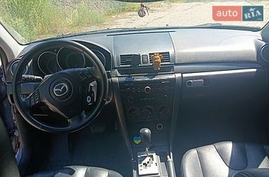 Хэтчбек Mazda 3 2004 в Ужгороде