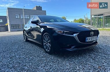 Mazda 3  2021