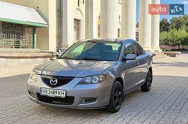 Mazda 3  2004