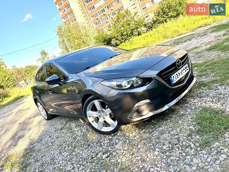 Хэтчбек Mazda 3 2016 в Харькове
