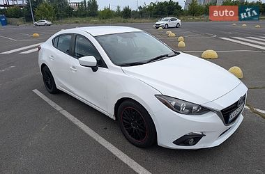Mazda 3  2015