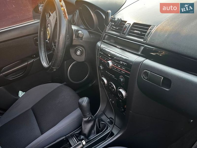 Седан Mazda 3 2008 в Киеве