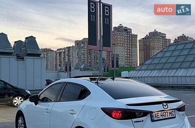 Седан Mazda 3 2015 в Києві