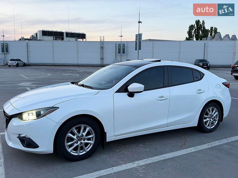 Седан Mazda 3 2015 в Києві