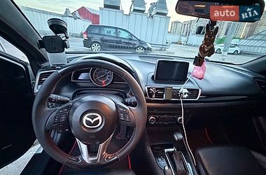 Седан Mazda 3 2015 в Києві