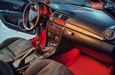Хэтчбек Mazda 3 2003 в Одессе