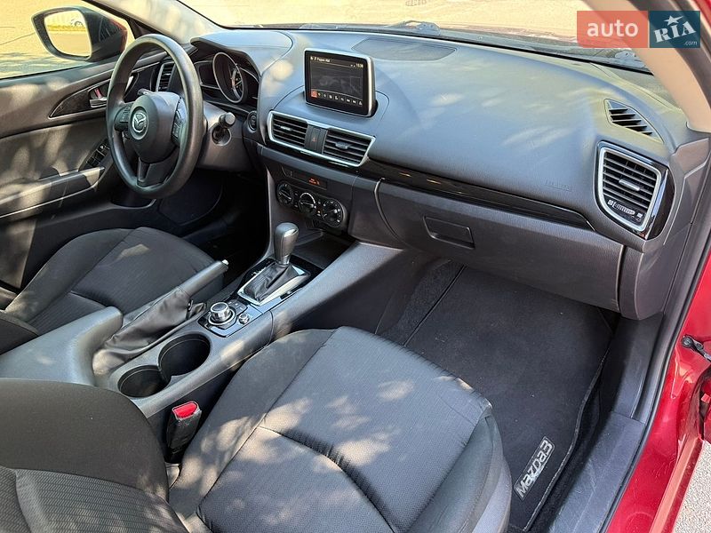 Хетчбек Mazda 3 2016 в Києві