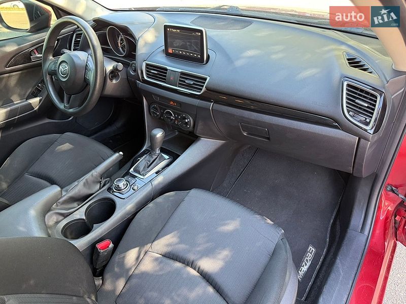 Хетчбек Mazda 3 2016 в Києві