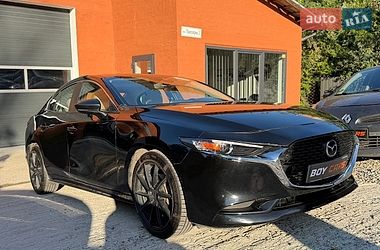 Mazda 3  2020