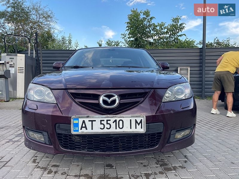 Седан Mazda 3 2006 в Ивано-Франковске