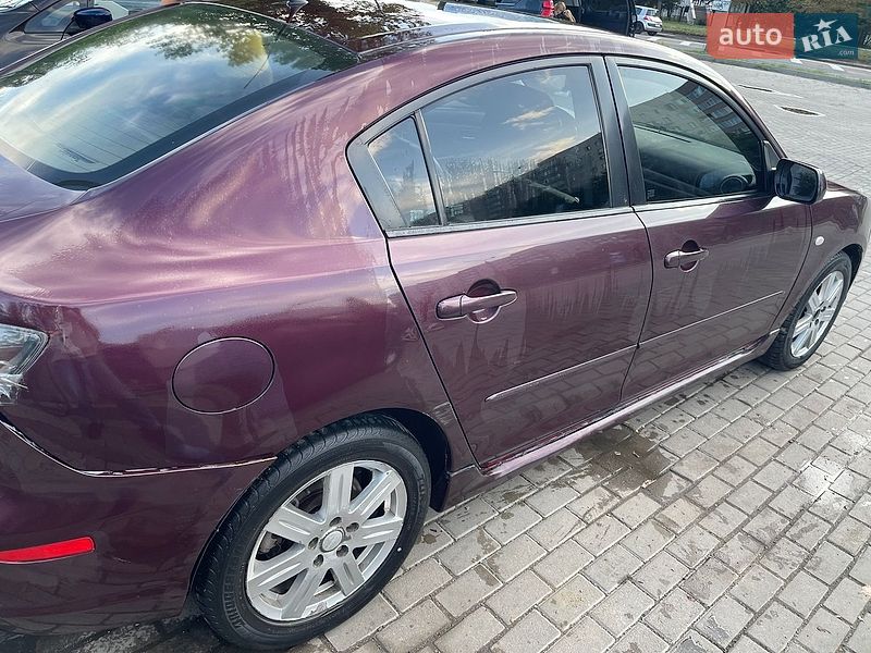 Седан Mazda 3 2006 в Ивано-Франковске