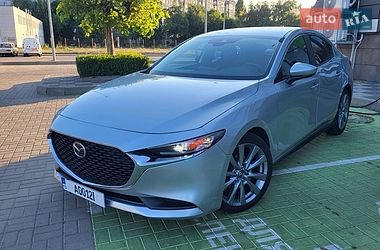Mazda 3  2020