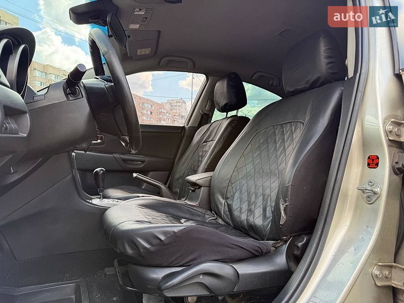 Седан Mazda 3 2008 в Києві