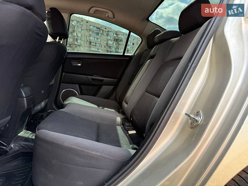 Седан Mazda 3 2008 в Києві