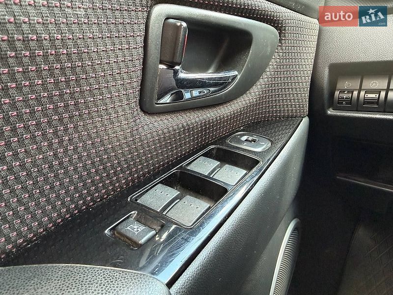Седан Mazda 3 2008 в Києві