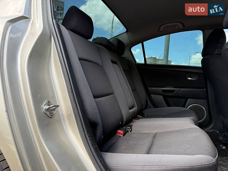 Седан Mazda 3 2008 в Києві