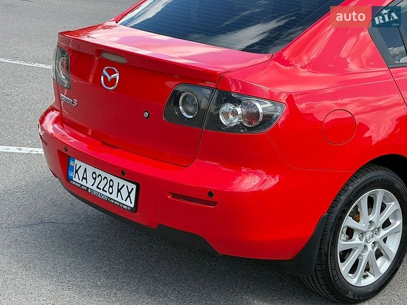 Седан Mazda 3 2008 в Киеве