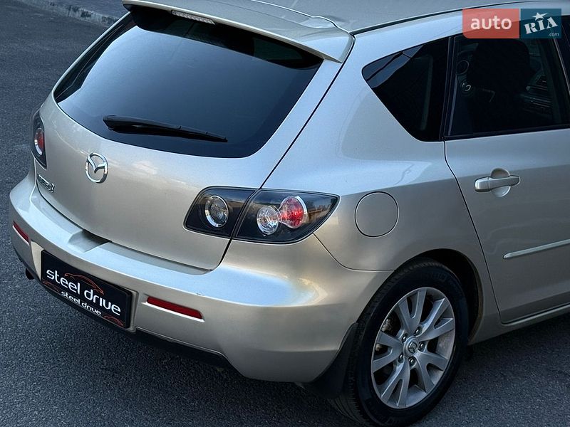 Хэтчбек Mazda 3 2007 в Николаеве