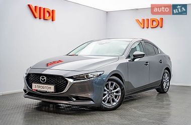 Mazda 3  2019