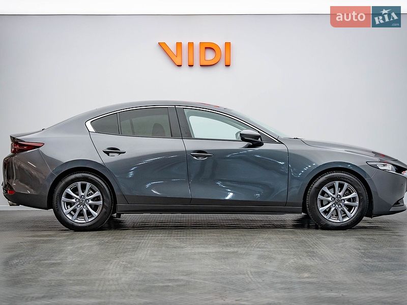 Седан Mazda 3 2019 в Киеве
