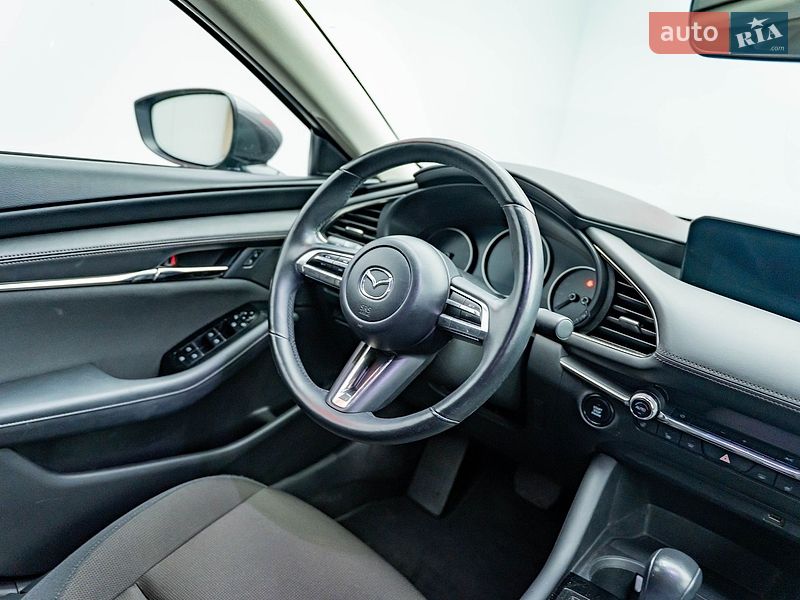 Седан Mazda 3 2019 в Киеве