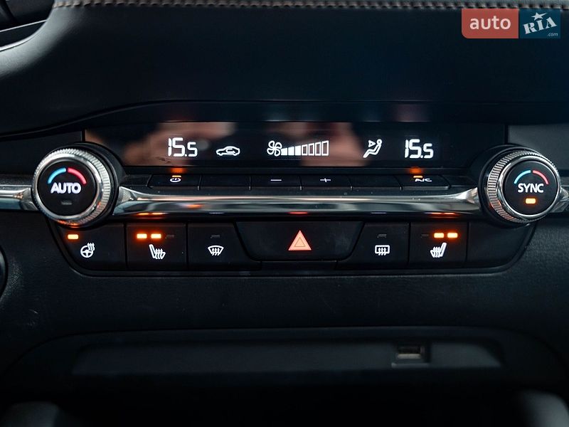 Седан Mazda 3 2019 в Киеве