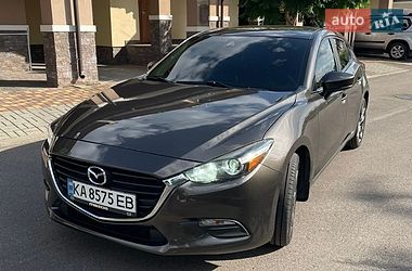 Mazda 3  2017