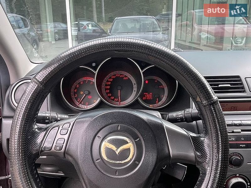 Седан Mazda 3 2006 в Ивано-Франковске