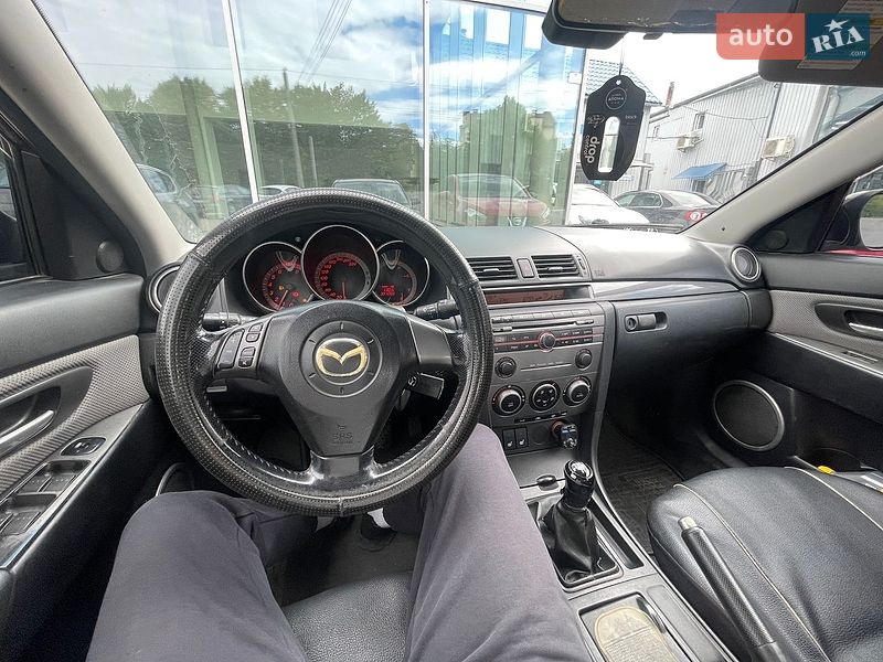Седан Mazda 3 2006 в Ивано-Франковске