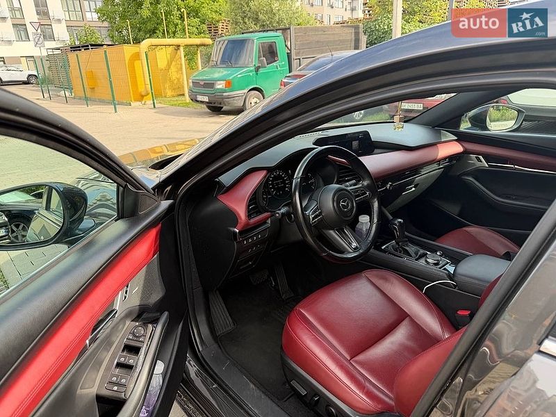 Хэтчбек Mazda 3 2023 в Львове