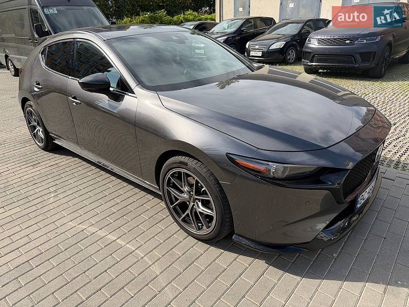 Хэтчбек Mazda 3 2023 в Львове