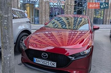 Mazda 3  2019
