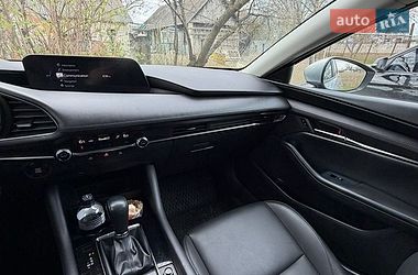 Седан Mazda 3 2019 в Ровно