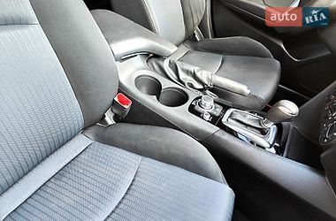 Седан Mazda 3 2016 в Киеве