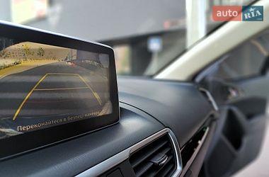 Седан Mazda 3 2016 в Киеве