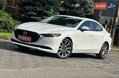 Mazda 3  2025