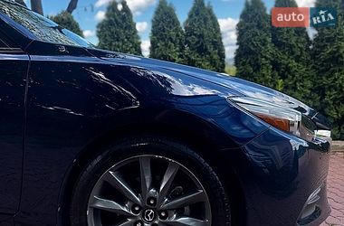 Хетчбек Mazda 3 2018 в Чернівцях